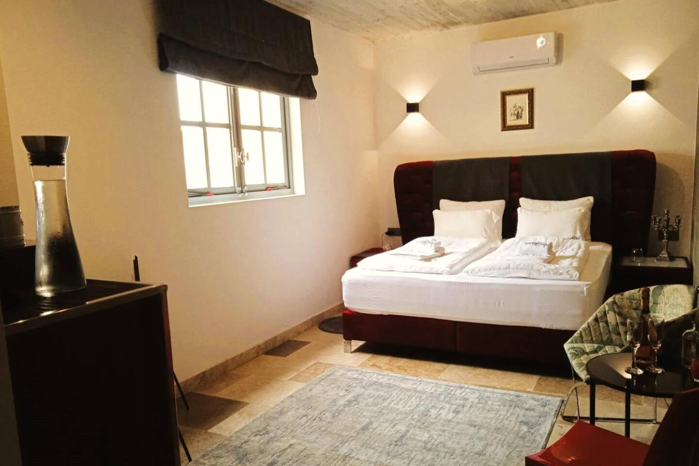 Citadella X Casa Jorge Hotel Виктория Екстериор снимка